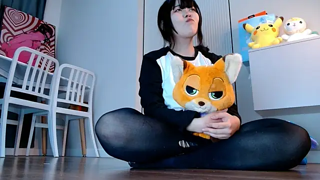 minji snow online show from April 18, 12:51 pm