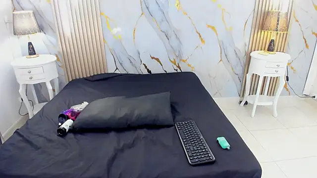 AprillRoss online show from April 6, 12:39 pm