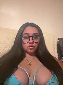 Wild Busty Niyah XX online show from April 15, 7:58 pm