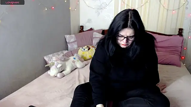 SashaBond online show from February 15, 4:04 am