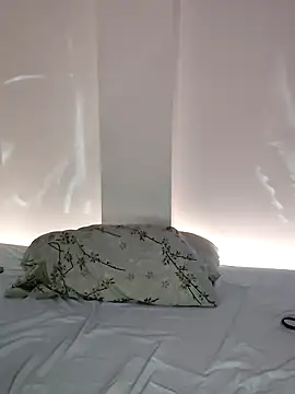 litle slut online show from June 3, 3:51 am