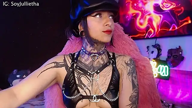 Julls420  online show from March 1, 4:34 am