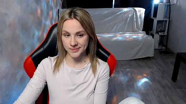 MiaBun1 online show from March 2, 3:39 am