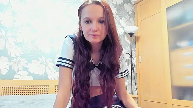 OliviaMuur online show from February 3, 5:05 am