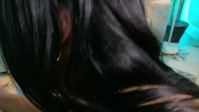 IAM  ZARA online show from December 19, 2:16 am