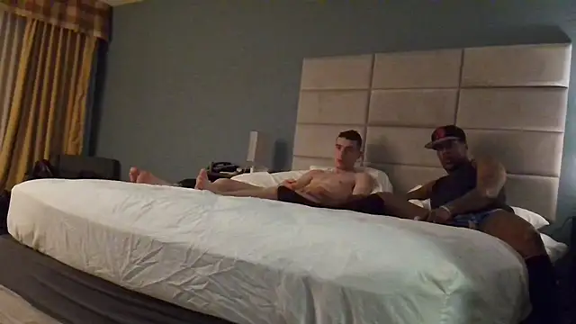 cosmiccloudpig online show from February 4, 4:54 pm