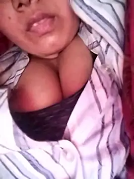 pihuu1313 online show from May 12, 3:41 pm