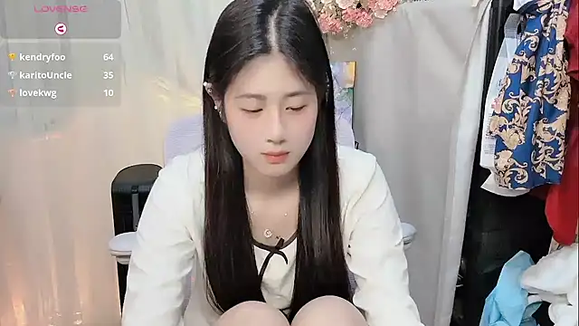 Yvonne-07 online show from March 6, 2:23 pm