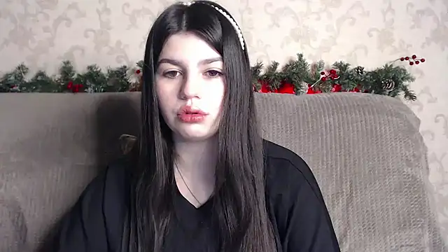 KisaModel online show from February 14, 1:18 am