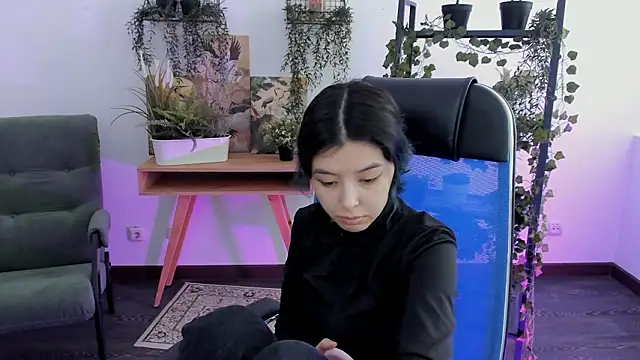 SirenMystiq online show from March 9, 7:22 am