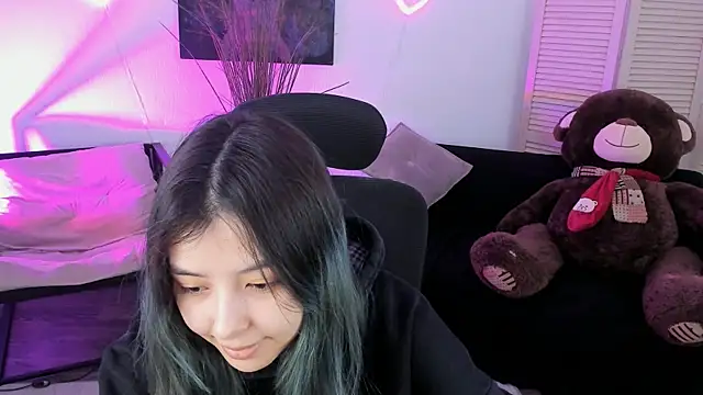 SirenMystiq online show from March 30, 7:35 pm