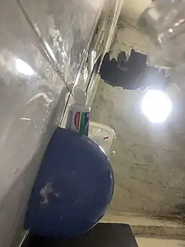 liliymike19 online show from January 11, 10:48 pm