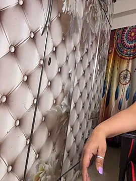 butterflyslay online show from March 12, 4:09 pm