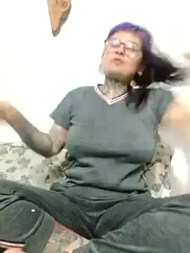 shadowofpleasure online show from December 16, 11:05 am