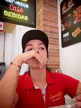 AmaraKoch online show from April 7, 4:31 pm