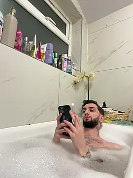 Juliann69Ramiro online show from February 21, 10:32 pm