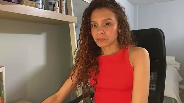 Sunshineegirll online show from December 18, 6:45 pm