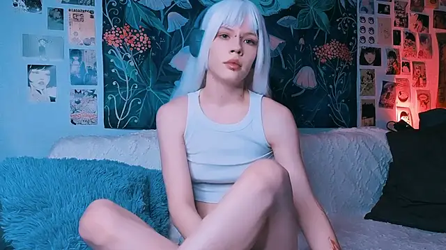 PeacchyPawss online show from January 15, 2:45 pm