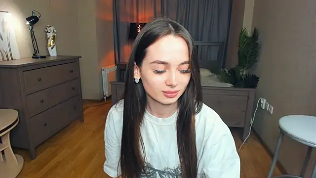 YvonneRobes online show from January 7, 7:28 pm