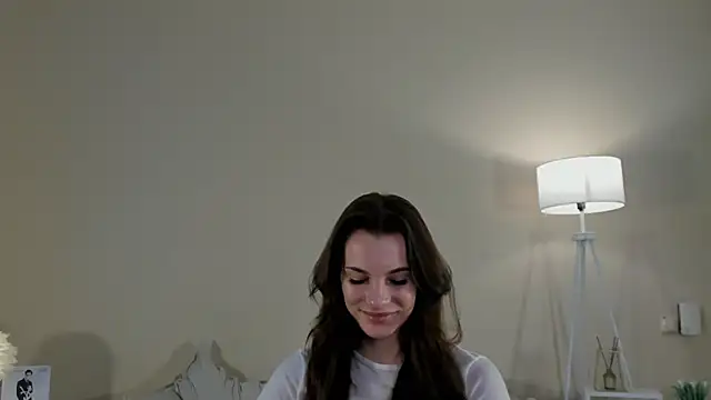 VivienReza online show from December 18, 5:12 am