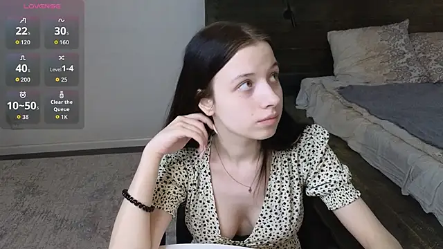 AlicePowells online show from February 24, 11:42 am