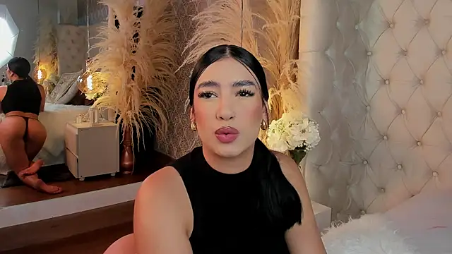 dannah gomez online show from December 15, 4:01 pm