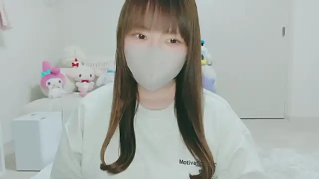 yuyuchan   online show from February 18, 10:25 am