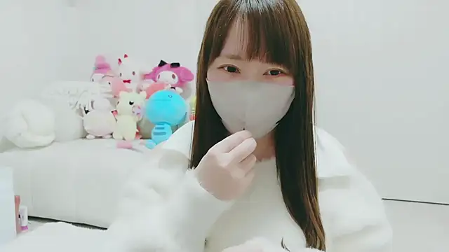 yuyuchan   online show from March 8, 5:50 pm