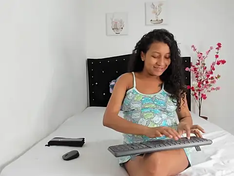 Nina willyams online show from May 31, 4:51 am
