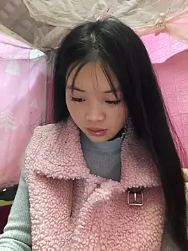 Quieny-x online show from December 16, 2:34 pm