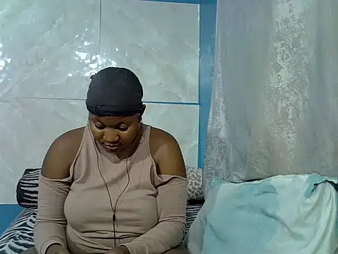 SweetHotPussy 99 online show from March 24, 10:09 am