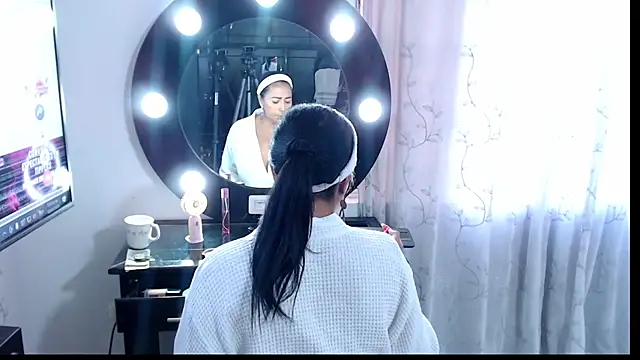 Naomy Mature online show from March 10, 12:20 pm