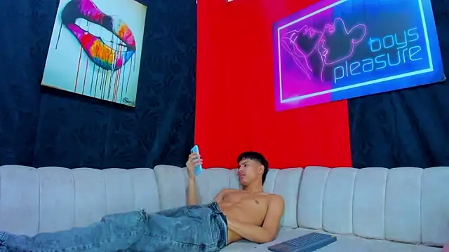 Damian and theo online show from January 12, 11:26 am