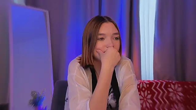 Leyla crsh online show from February 20, 6:26 am