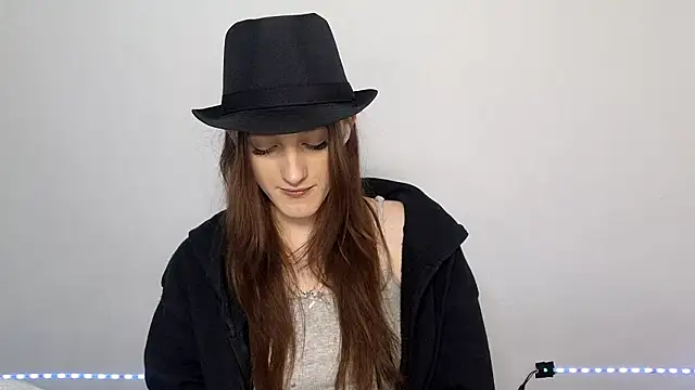 LisaBoddy online show from January 19, 11:06 am