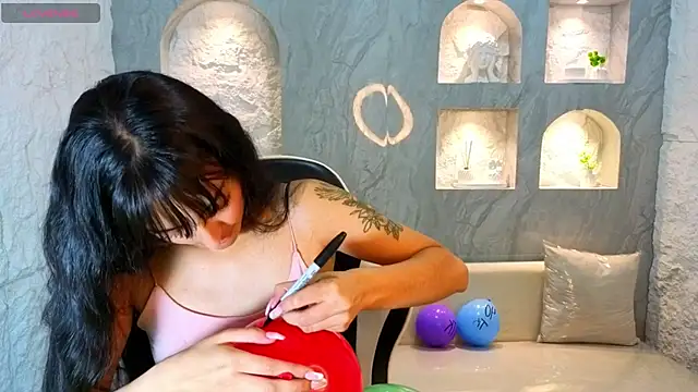 Tifany Tx online show from January 14, 1:05 pm