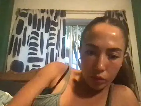 CuteCamila1 online show from January 14, 10:59 pm