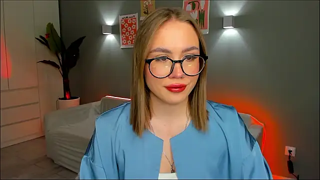 Aurelia Voss online show from January 14, 8:03 pm