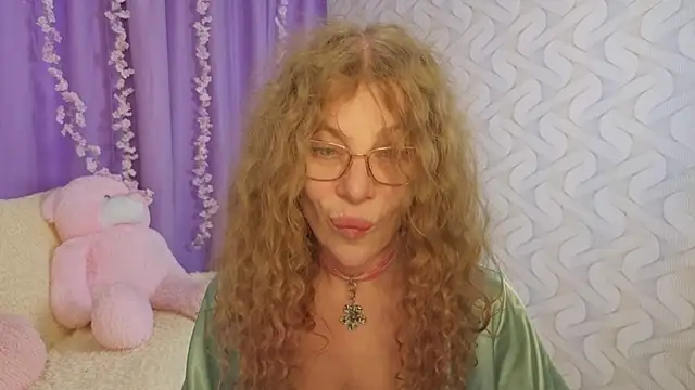 EvaTemptt online show from February 22, 3:35 pm