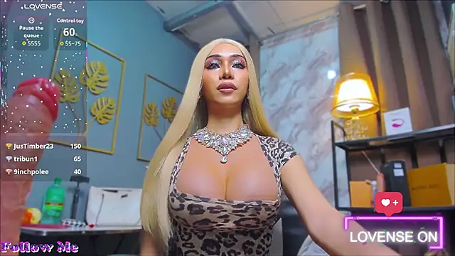 CelinaWintour online show from February 24, 6:50 pm