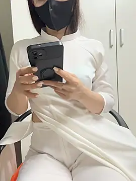 bi biii online show from April 15, 8:48 am