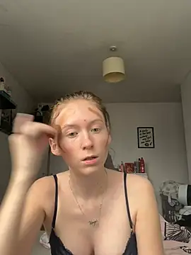 Keriacat  online show from February 6, 9:34 am