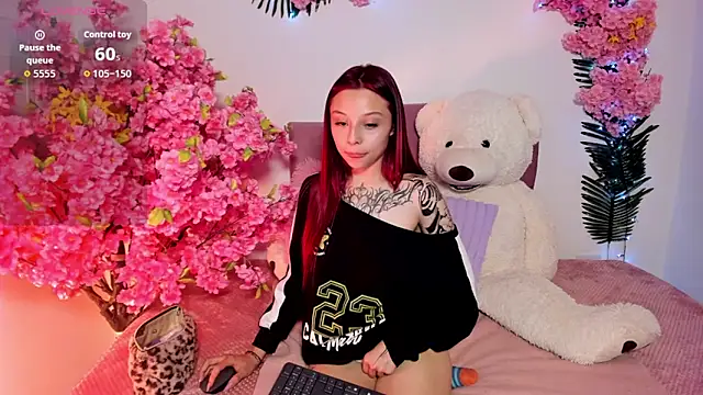 Nickie reed  online show from February 23, 9:36 pm