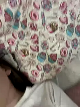 Snapshot of chloe_wifey chatting on December 22, 4:54 pm chloe wifey online show from December 22, 4:54 pm