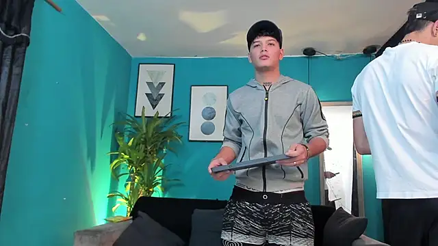 Oficial KingOfHeavens online show from December 20, 9:41 pm