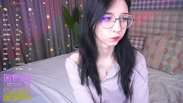 DeliaLoma online show from February 1, 6:01 am