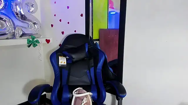 dolly boob online show from April 17, 5:20 am