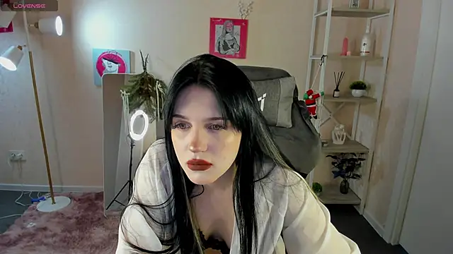 Lilith Wholsh online show from January 6, 9:24 am