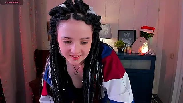 SarahShelby online show from January 8, 6:17 am