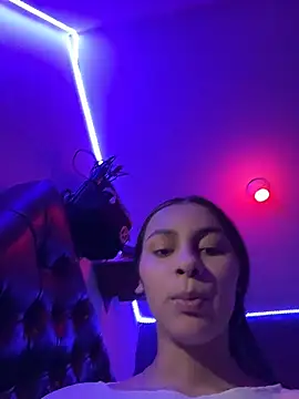 ManuelaEvans  online show from February 1, 10:30 pm